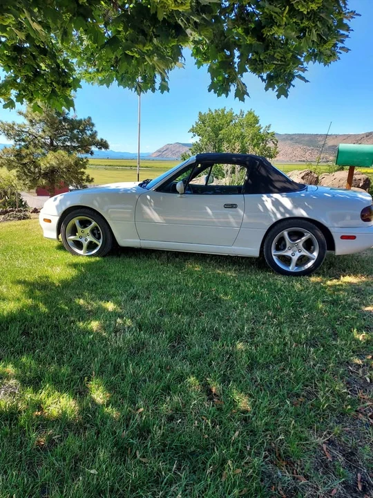 1990 Mazda NA MX-5 Miata - Image 4 of 4