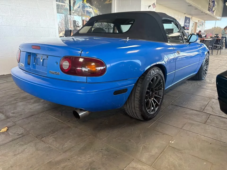 1990 Mazda NA MX-5 Miata - Image 4 of 8