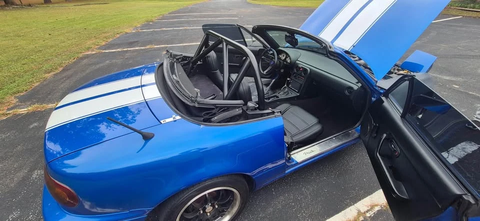 1990 Mazda NA MX-5 Miata - Image 2 of 5