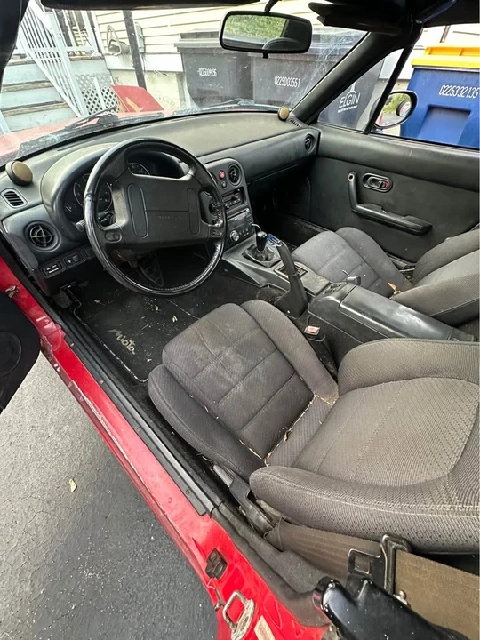 1990 Mazda NA MX-5 Miata - Image 5 of 6