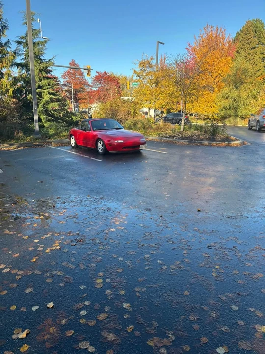 1990 Mazda NA MX-5 Miata - Image 2 of 2