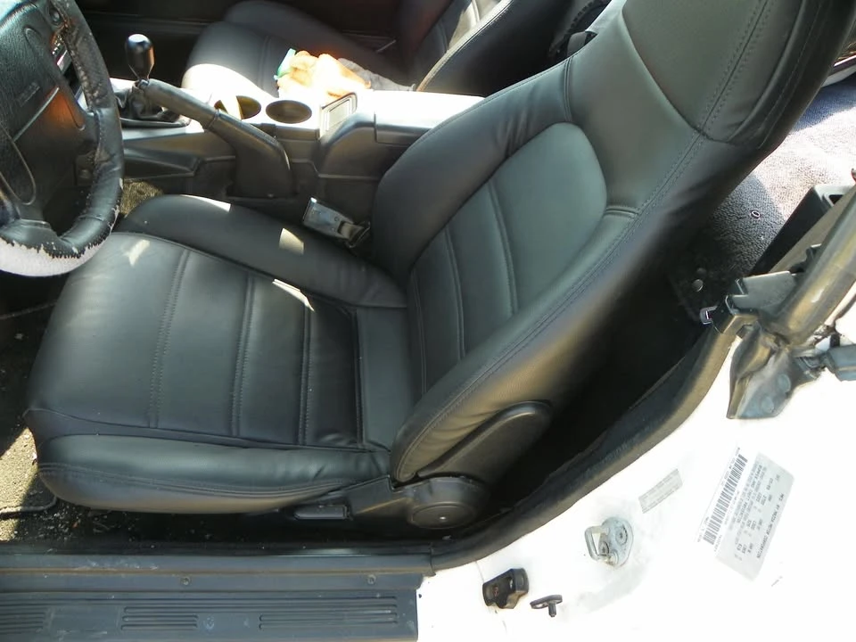 1990 Mazda NA MX-5 Miata - Image 12 of 15