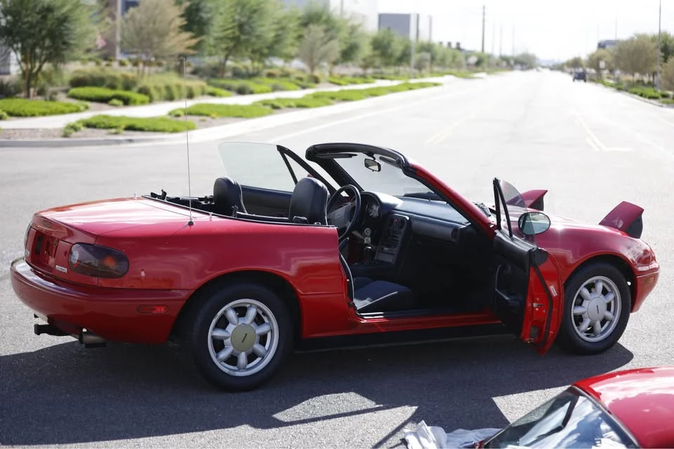 1990 Mazda NA MX-5 Miata - Image 16 of 19