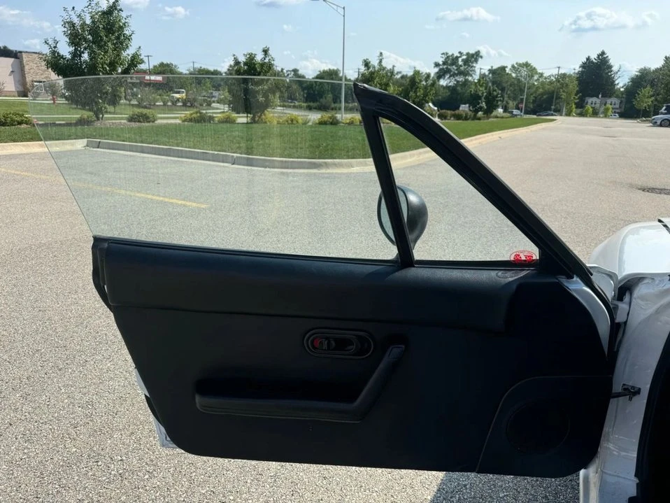 1990 Mazda NA MX-5 Miata - Image 12 of 18