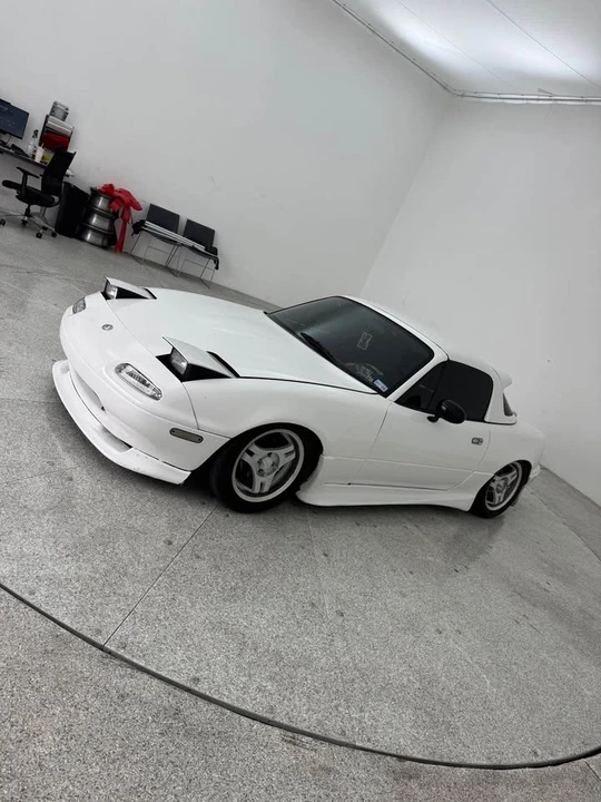 1990 Mazda NA MX-5 Miata - Image 3 of 6