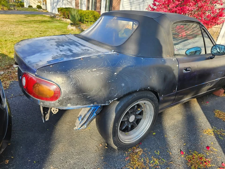 1990 Mazda NA MX-5 Miata - Image 5 of 9