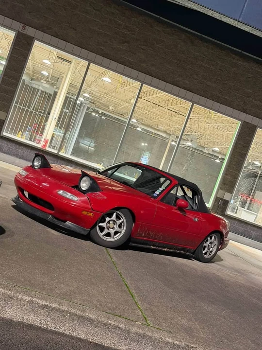1990 Mazda NA MX-5 Miata - Image 2 of 9