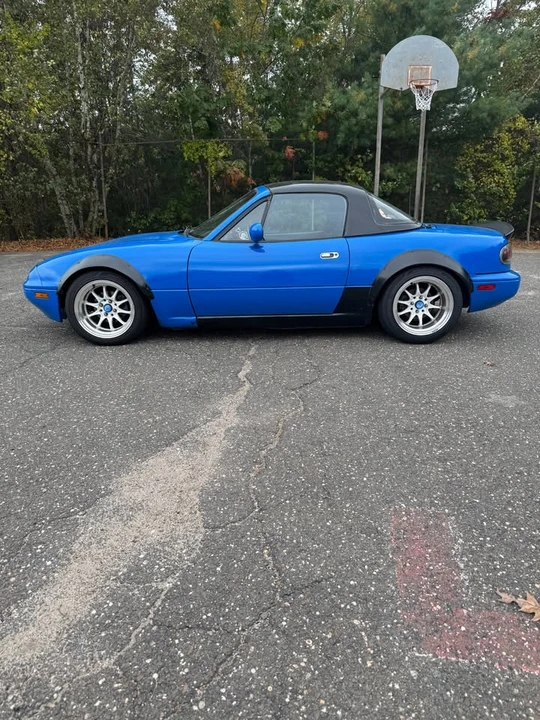 1990 Mazda NA MX-5 Miata - Image 6 of 10