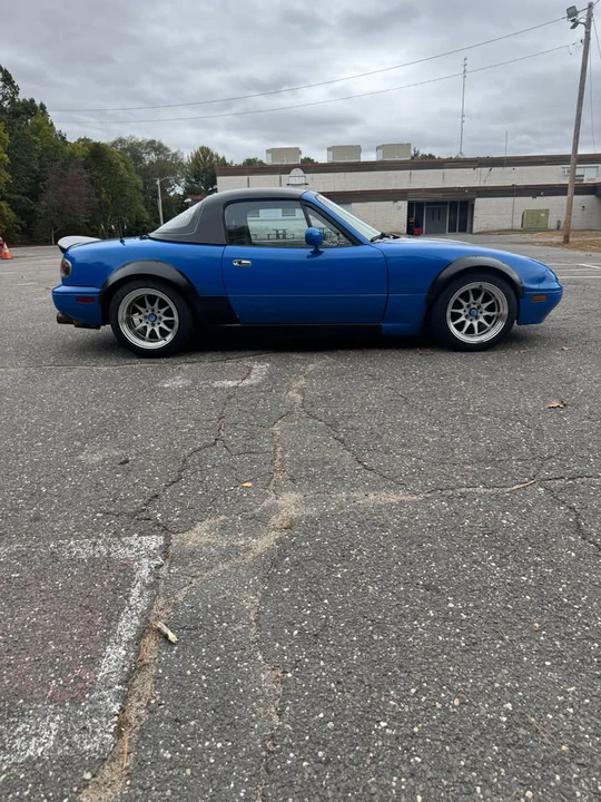 1990 Mazda NA MX-5 Miata - Image 4 of 10