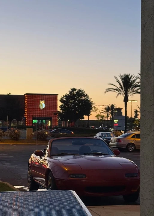 1990 Mazda NA MX-5 Miata - Image 3 of 15