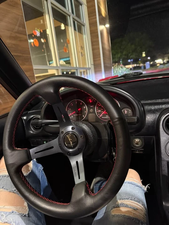 1990 Mazda NA MX-5 Miata - Image 5 of 15