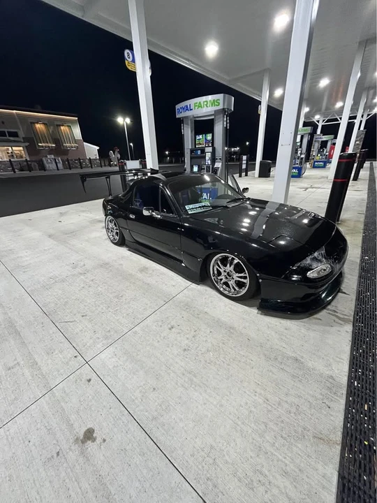 1990 Mazda NA MX-5 Miata - Image 6 of 9