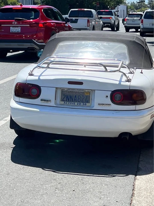 1990 Mazda NA MX-5 Miata - Image 3 of 3