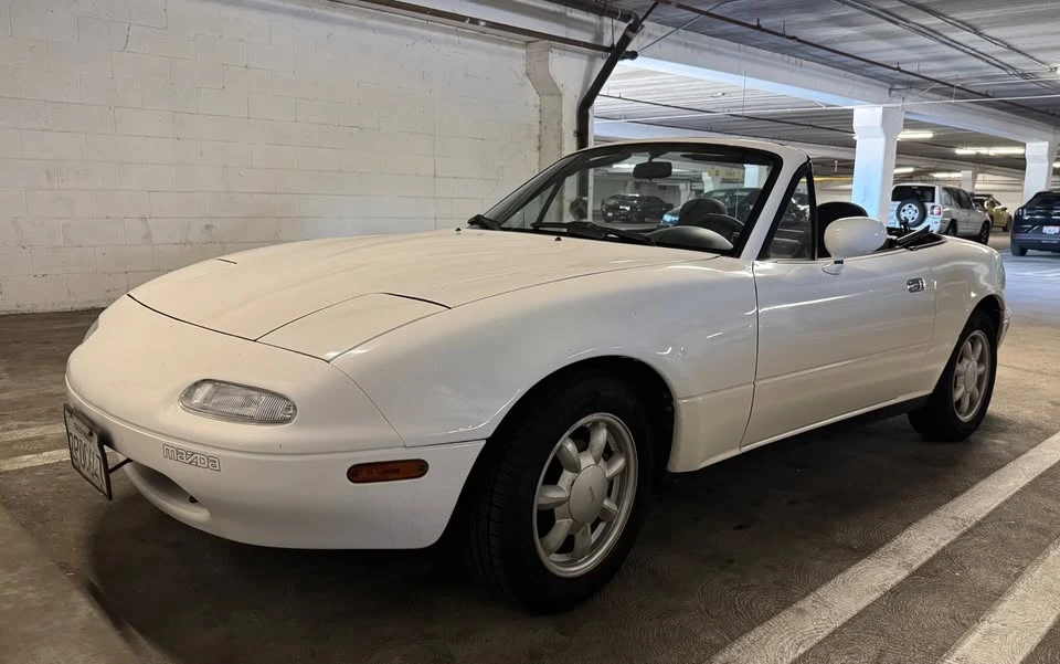 1990 Mazda NA MX-5 Miata - Image 5 of 9