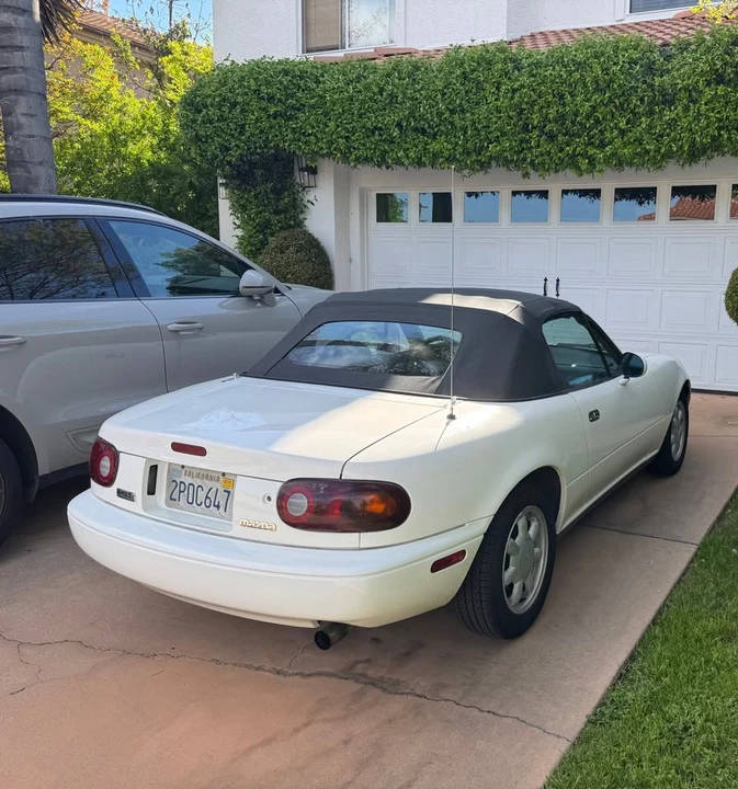1990 Mazda NA MX-5 Miata - Image 2 of 9