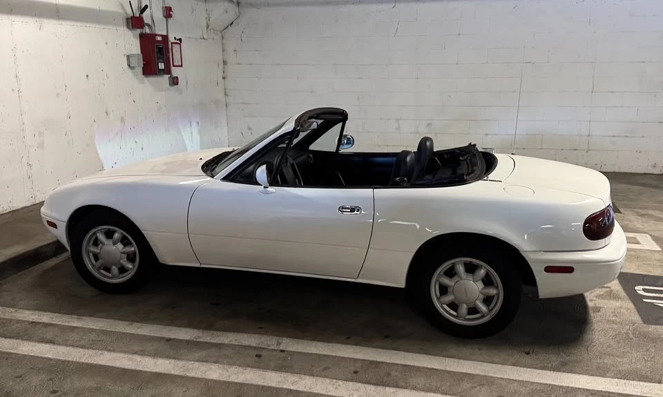 1990 Mazda NA MX-5 Miata - Image 7 of 9