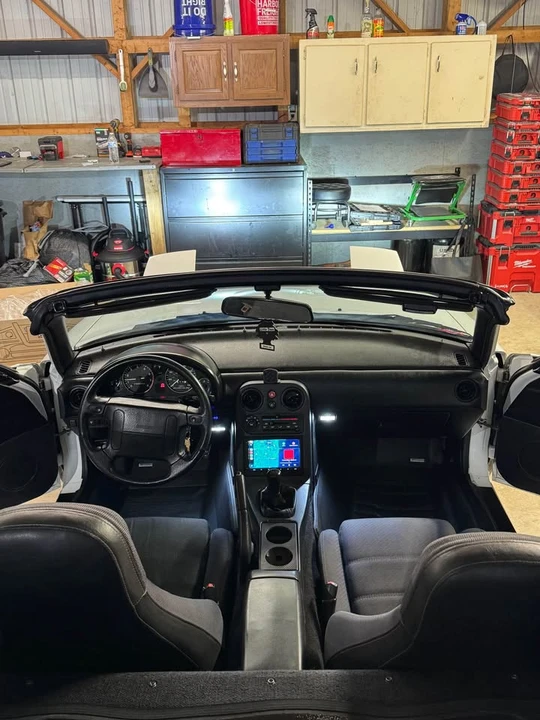 1990 Mazda NA MX-5 Miata - Image 5 of 5