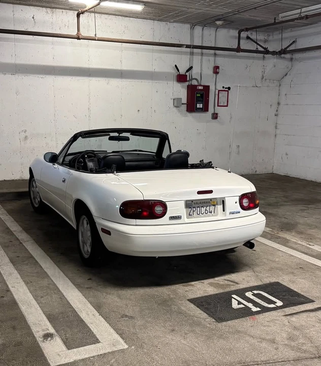 1990 Mazda NA MX-5 Miata - Image 6 of 9
