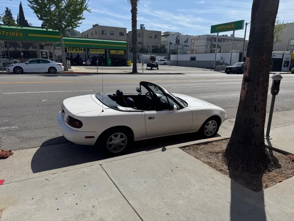 1990 Mazda NA MX-5 Miata - Image 3 of 9