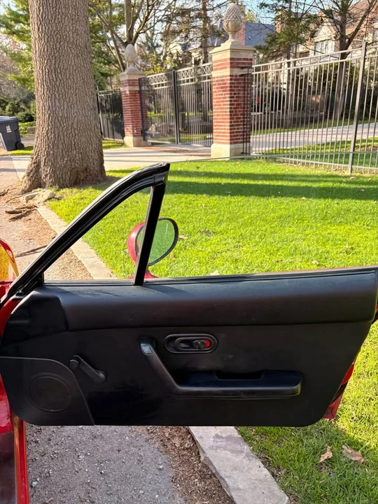 1990 Mazda NA MX-5 Miata - Image 16 of 20