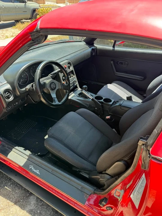 1990 Mazda NA MX-5 Miata - Image 6 of 11