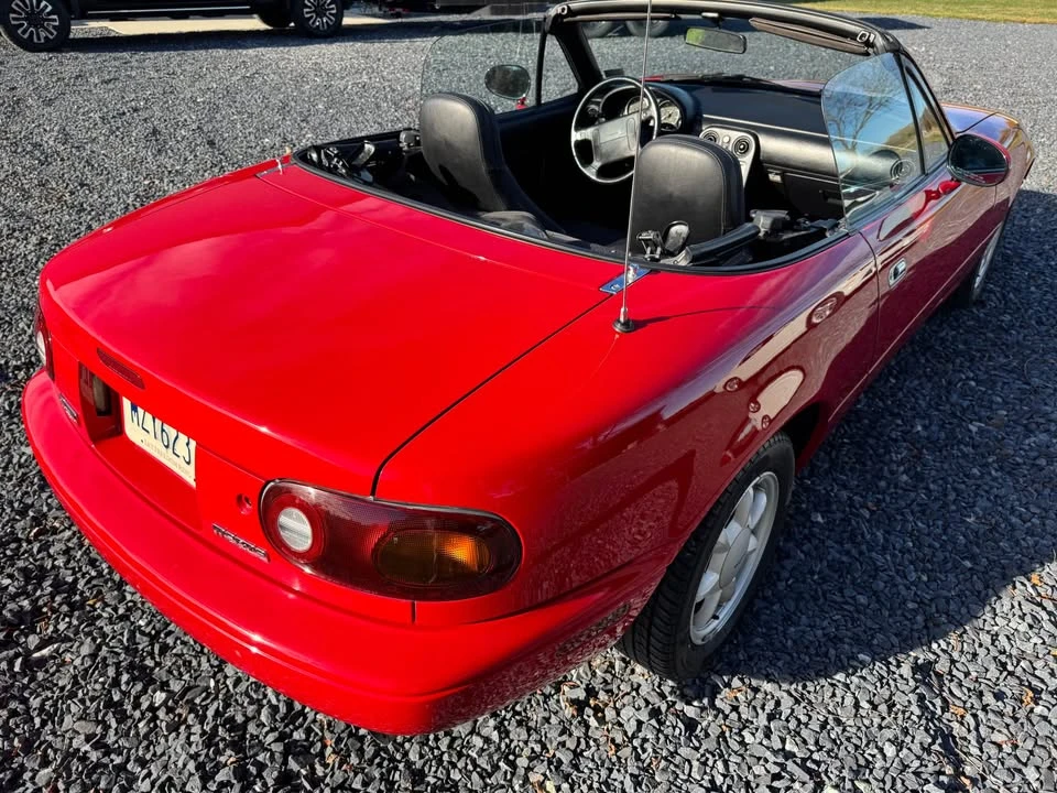 1990 Mazda NA MX-5 Miata - Image 5 of 8