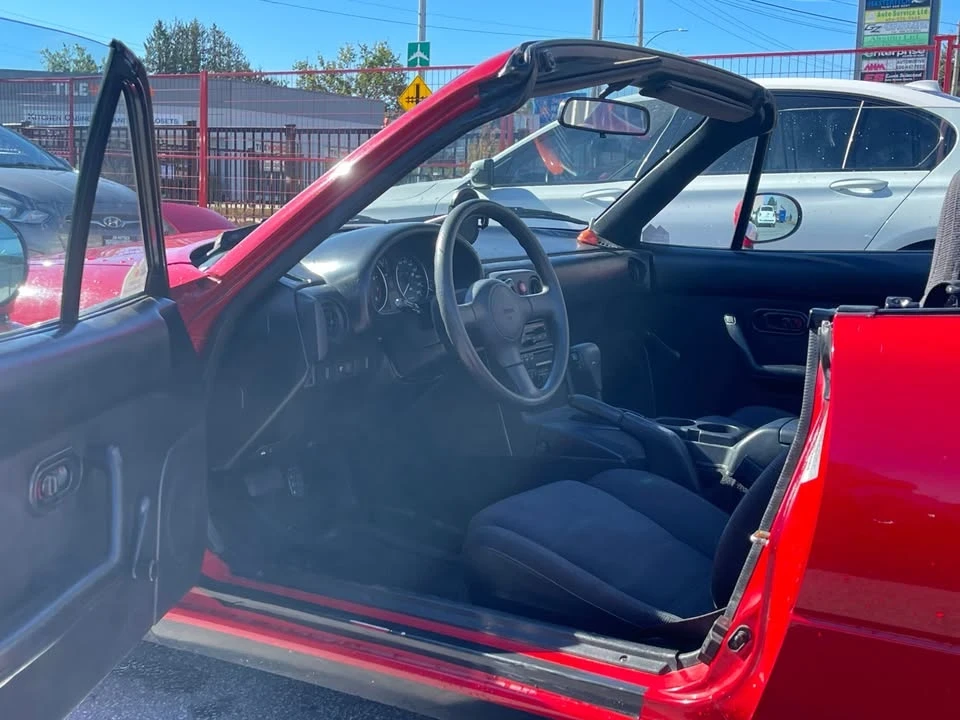 1990 Mazda NA MX-5 Miata - Image 13 of 20