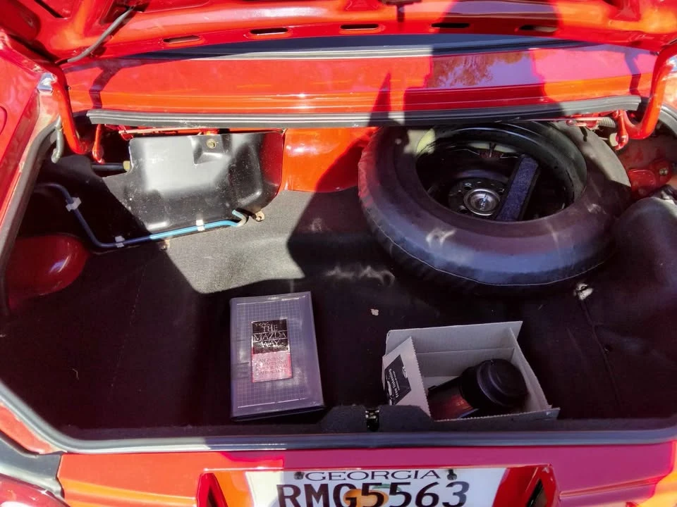 1990 Mazda NA MX-5 Miata - Image 9 of 17