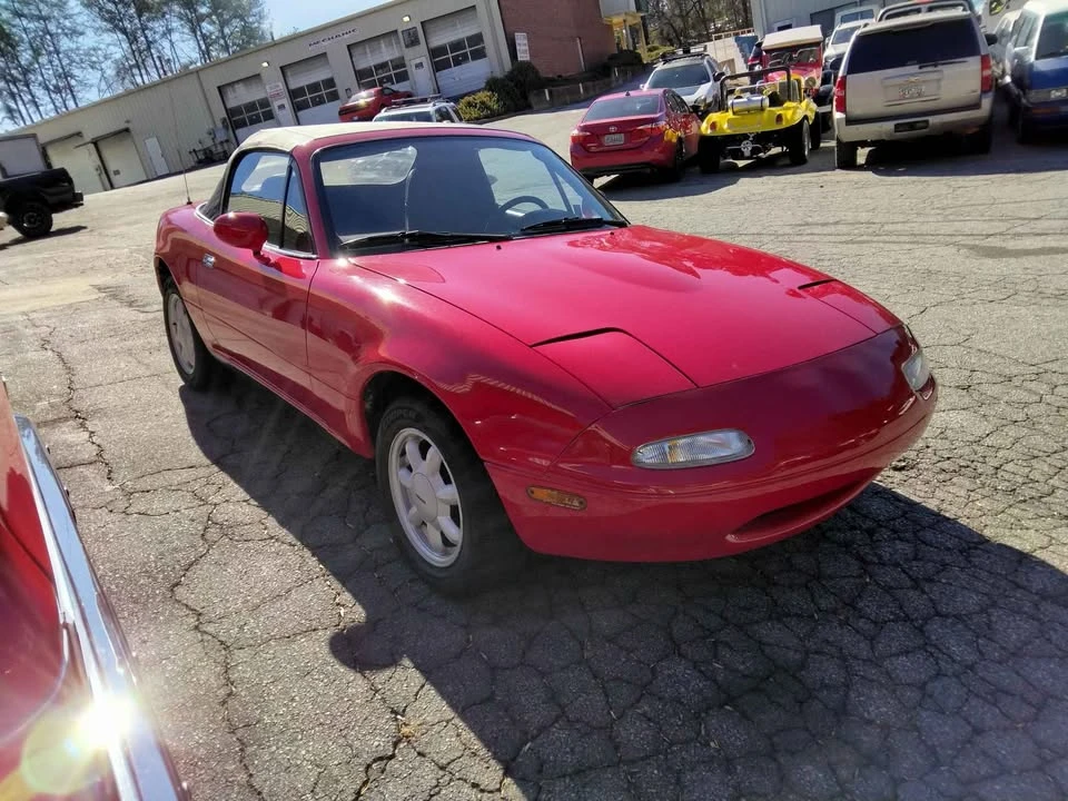 1990 Mazda NA MX-5 Miata - Image 11 of 17