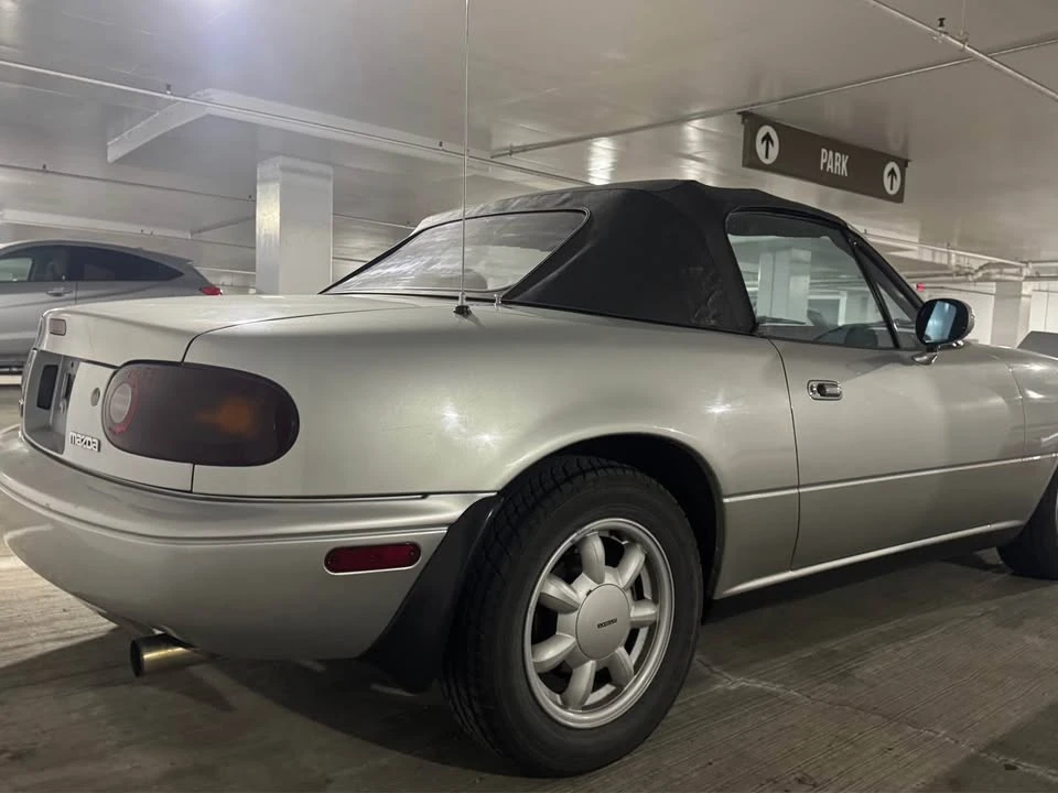 1990 Mazda NA MX-5 Miata - Image 8 of 13