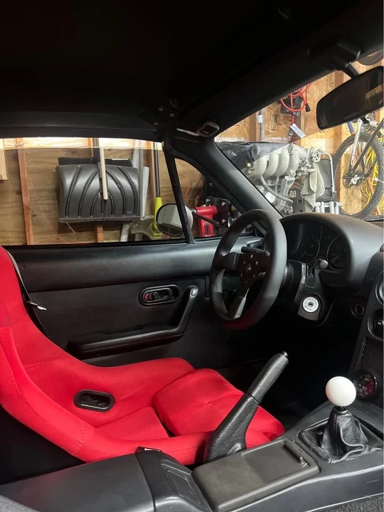 1990 Mazda NA MX-5 Miata - Image 6 of 9