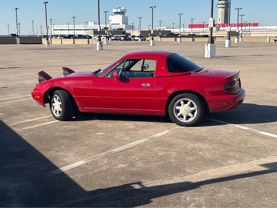 1990 Mazda NA MX-5 Miata - Image 9 of 10