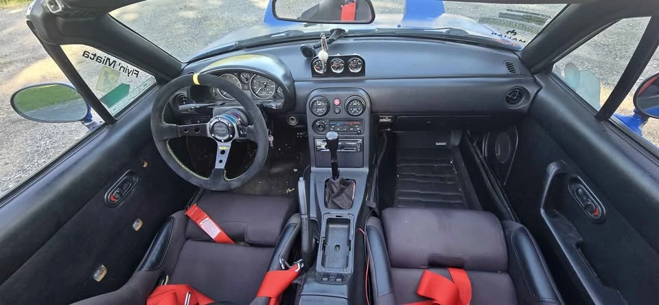 1990 Mazda NA MX-5 Miata - Image 9 of 15