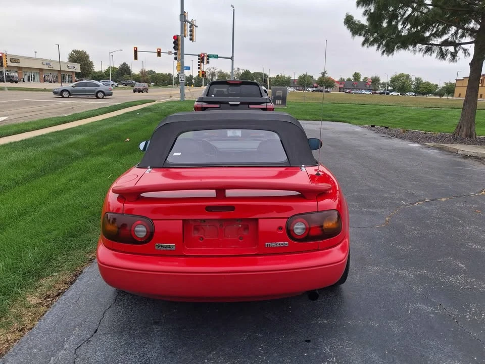 1990 Mazda NA MX-5 Miata - Image 5 of 9