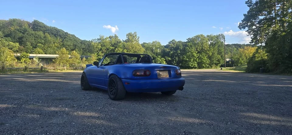 1990 Mazda NA MX-5 Miata - Image 6 of 15