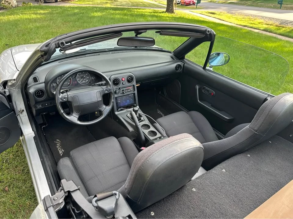 1990 Mazda NA MX-5 Miata - Image 16 of 20
