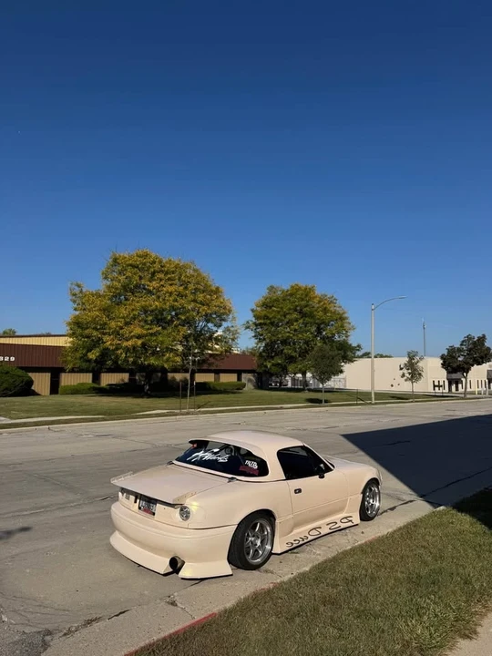 1990 Mazda NA MX-5 Miata - Image 4 of 8