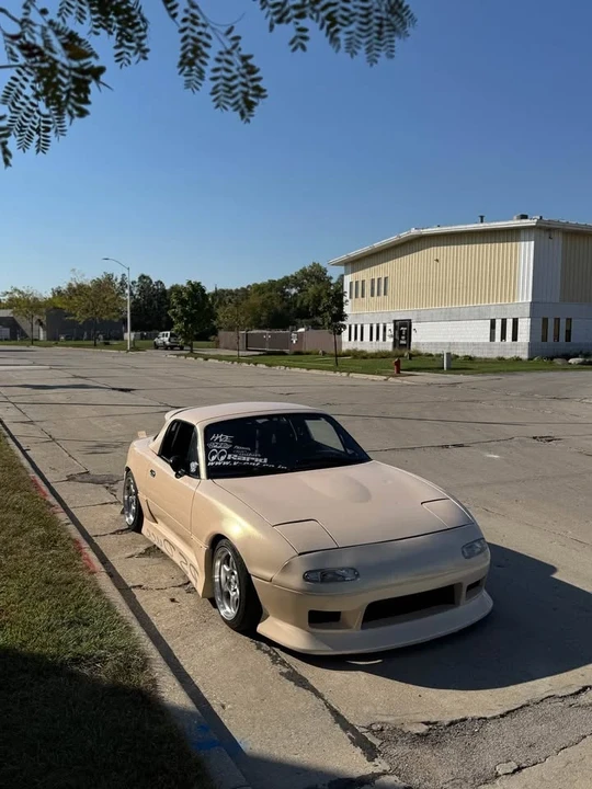 1990 Mazda NA MX-5 Miata - Image 2 of 8