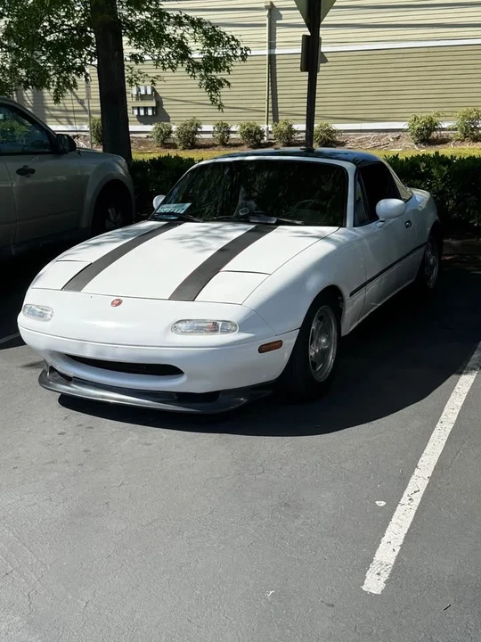1990 Mazda NA MX-5 Miata - Image 7 of 10