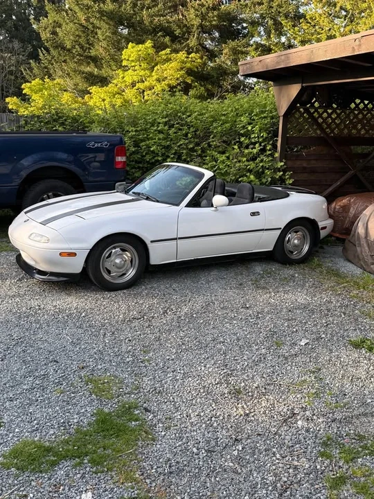 1990 Mazda NA MX-5 Miata - Image 9 of 10
