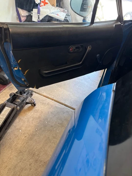 1990 Mazda NA MX-5 Miata - Image 5 of 6
