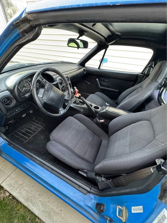 1990 Mazda NA MX-5 Miata - Image 5 of 8