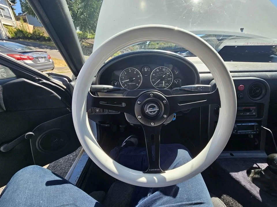 1990 Mazda NA MX-5 Miata - Image 16 of 18