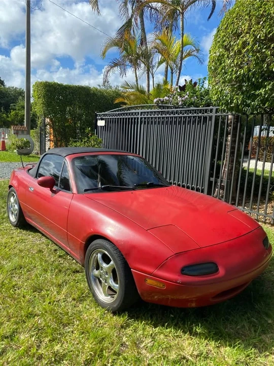 1990 Mazda NA MX-5 Miata - Image 2 of 12