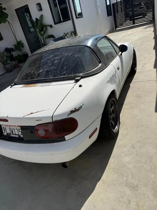 1990 Mazda NA MX-5 Miata - Image 10 of 15