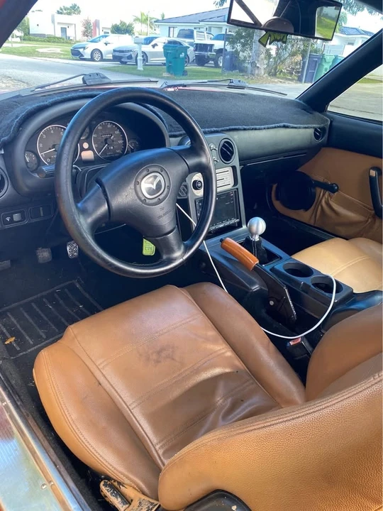 1990 Mazda NA MX-5 Miata - Image 10 of 12