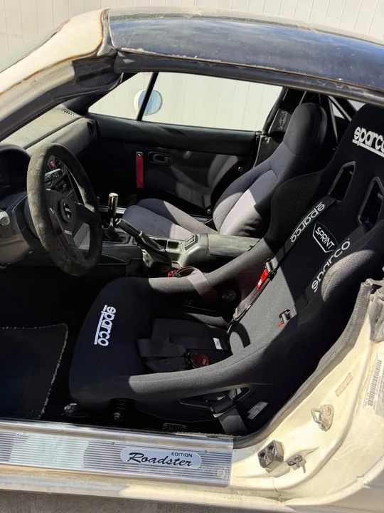 1990 Mazda NA MX-5 Miata - Image 13 of 15