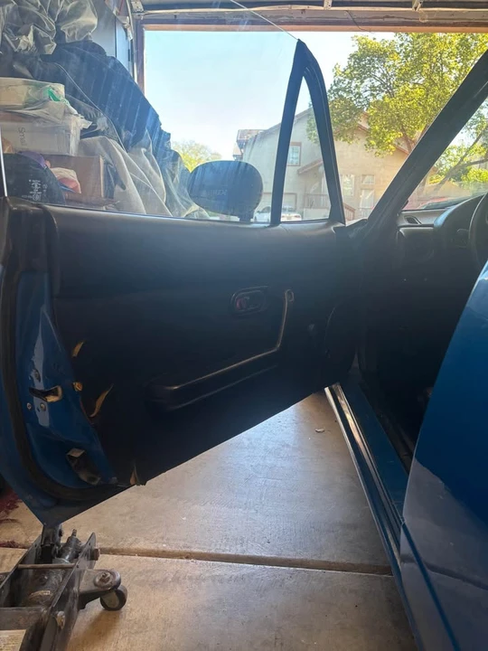 1990 Mazda NA MX-5 Miata - Image 3 of 4