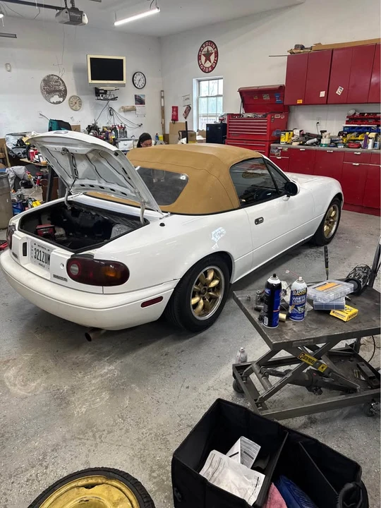 1990 Mazda NA MX-5 Miata - Image 2 of 8