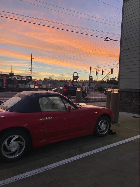 1990 Mazda NA MX-5 Miata - Image 5 of 13
